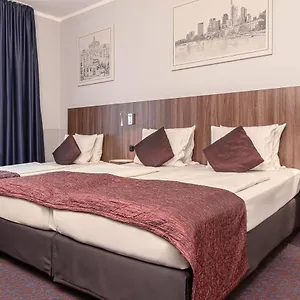 Ramada By Wyndham Frankfurt Station Hotell
