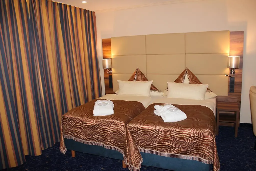 Grand Hotel Empire Frankfurt am Main 4*,